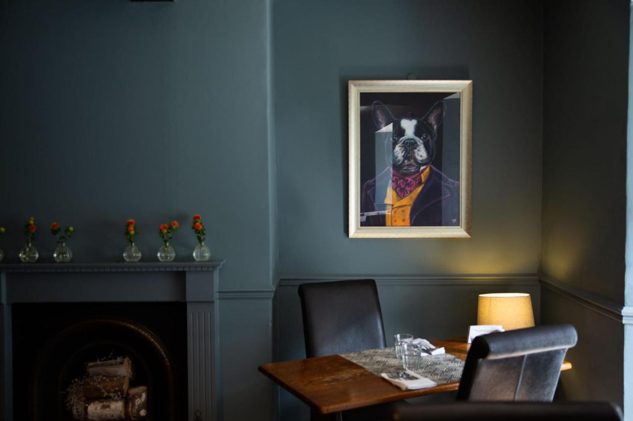 Queens Head Hotel Berwick Upon Tweed Exterior photo