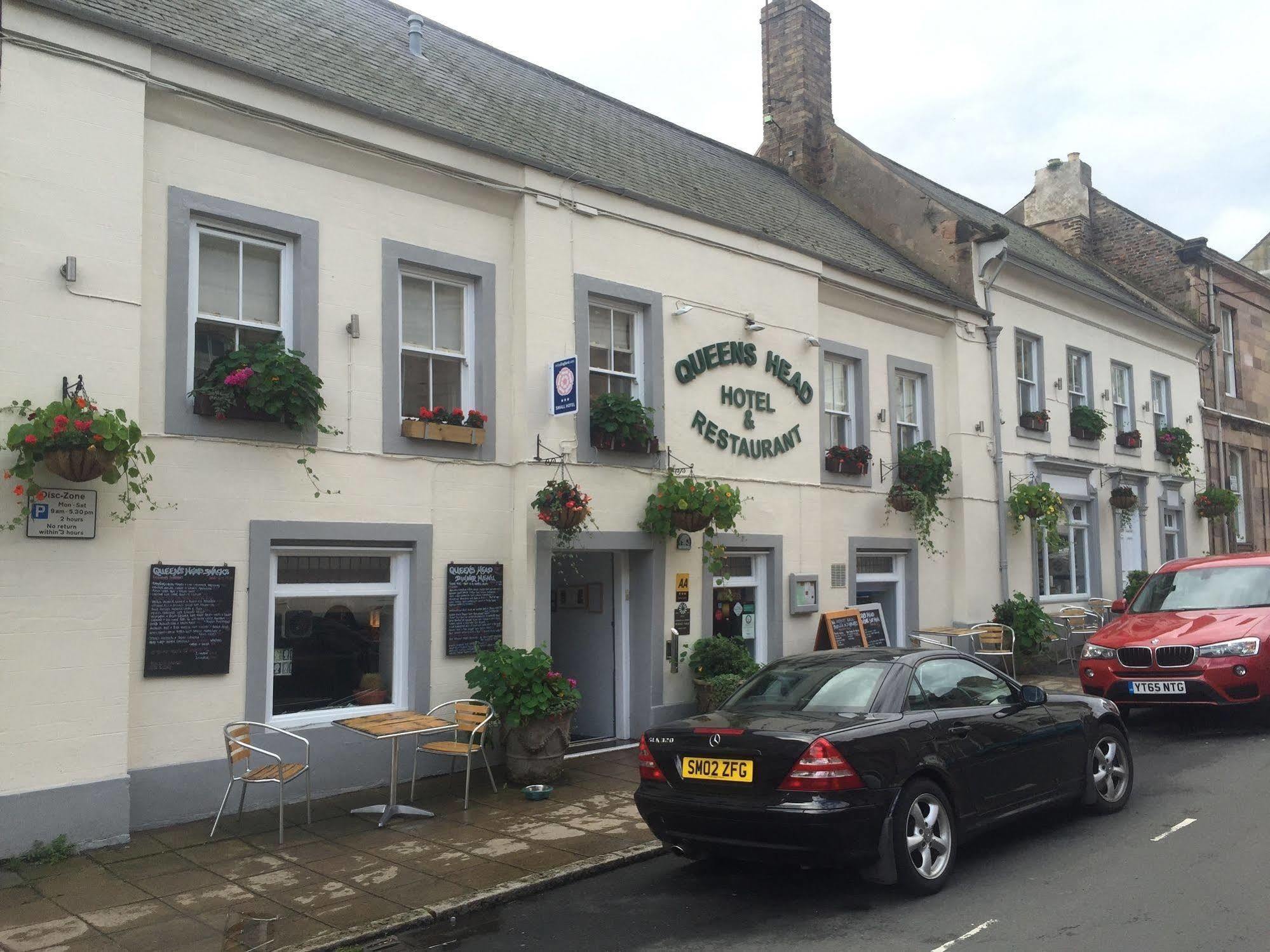 Queens Head Hotel Berwick Upon Tweed Exterior photo