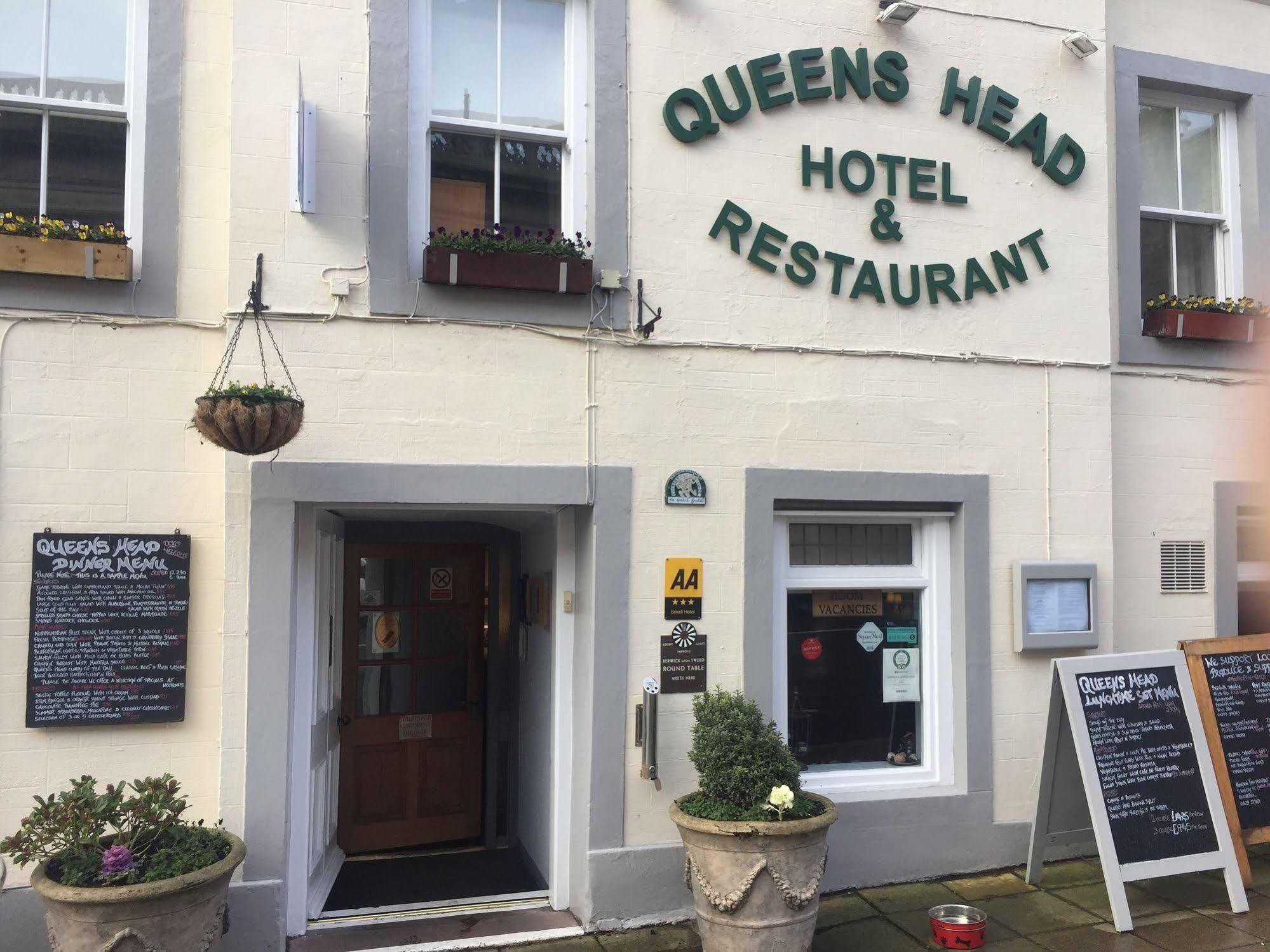 Queens Head Hotel Berwick Upon Tweed Exterior photo
